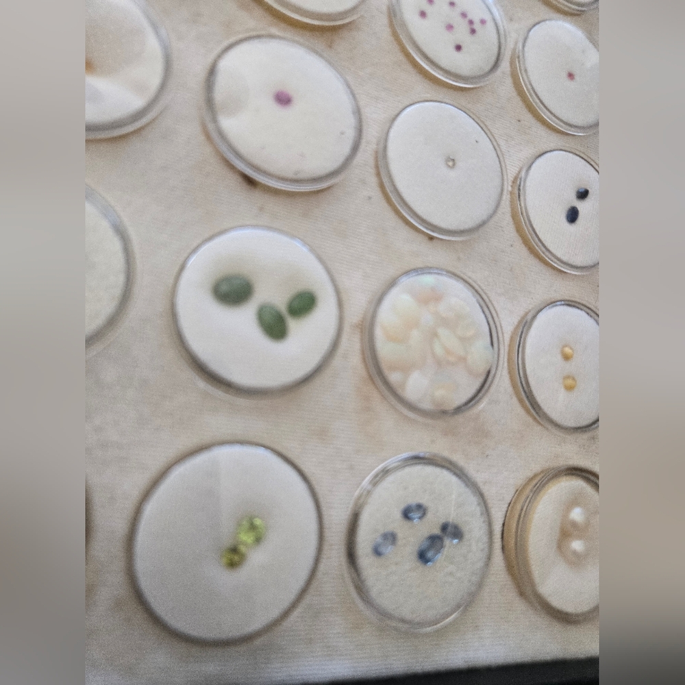 "Large Gemstone Collection With Case" - Picture 6 of 9